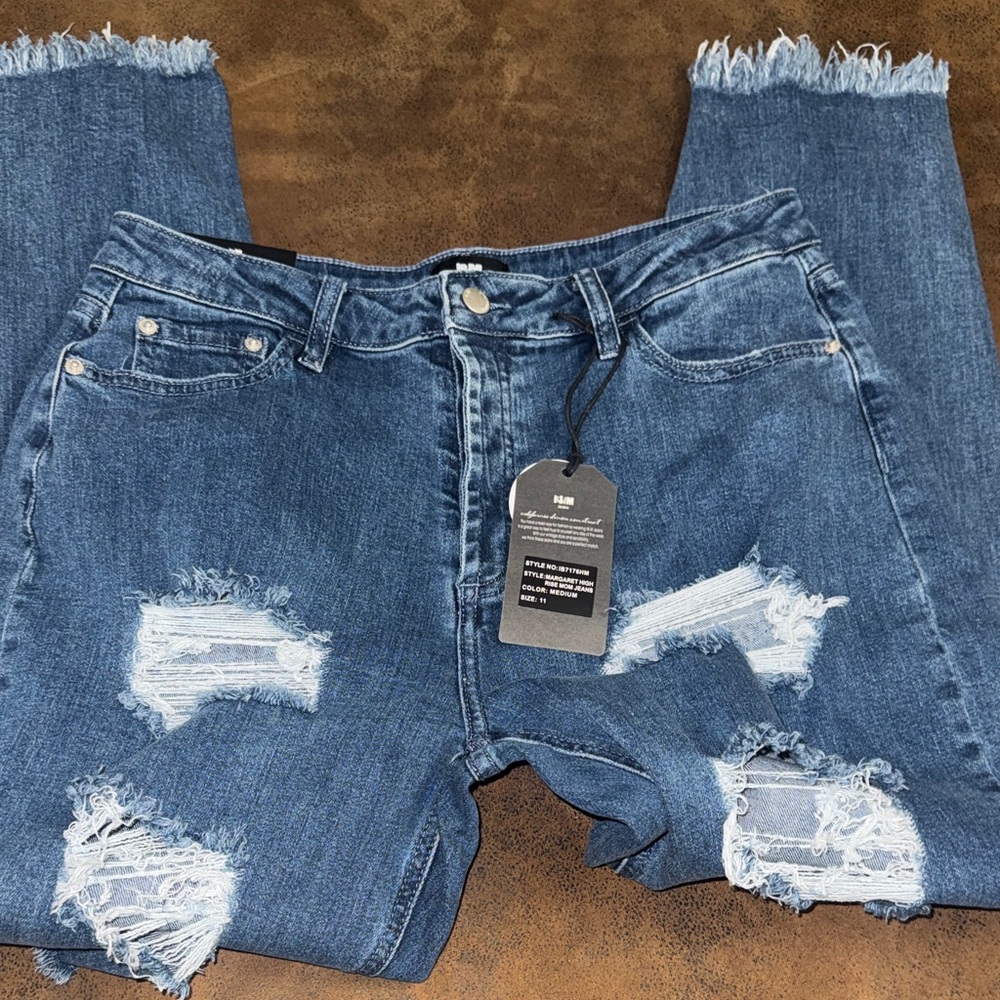 I & M Distressed Blue Jeans - Picture 5 of 15